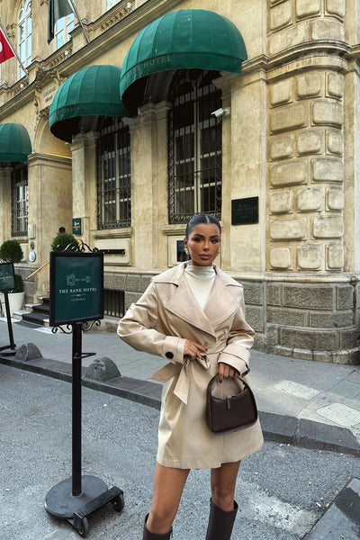 Marie | Damenmantel in Creme mit elegantem Schnitt