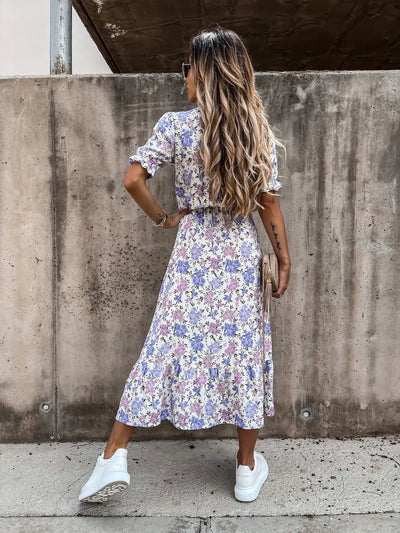 Geblümtes Sommerkleid mit Knopfleiste & Schlitz – Feminin & Bequem