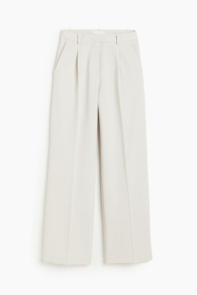 Weite Damenhose mit Bundfalten und geradem Schnitt